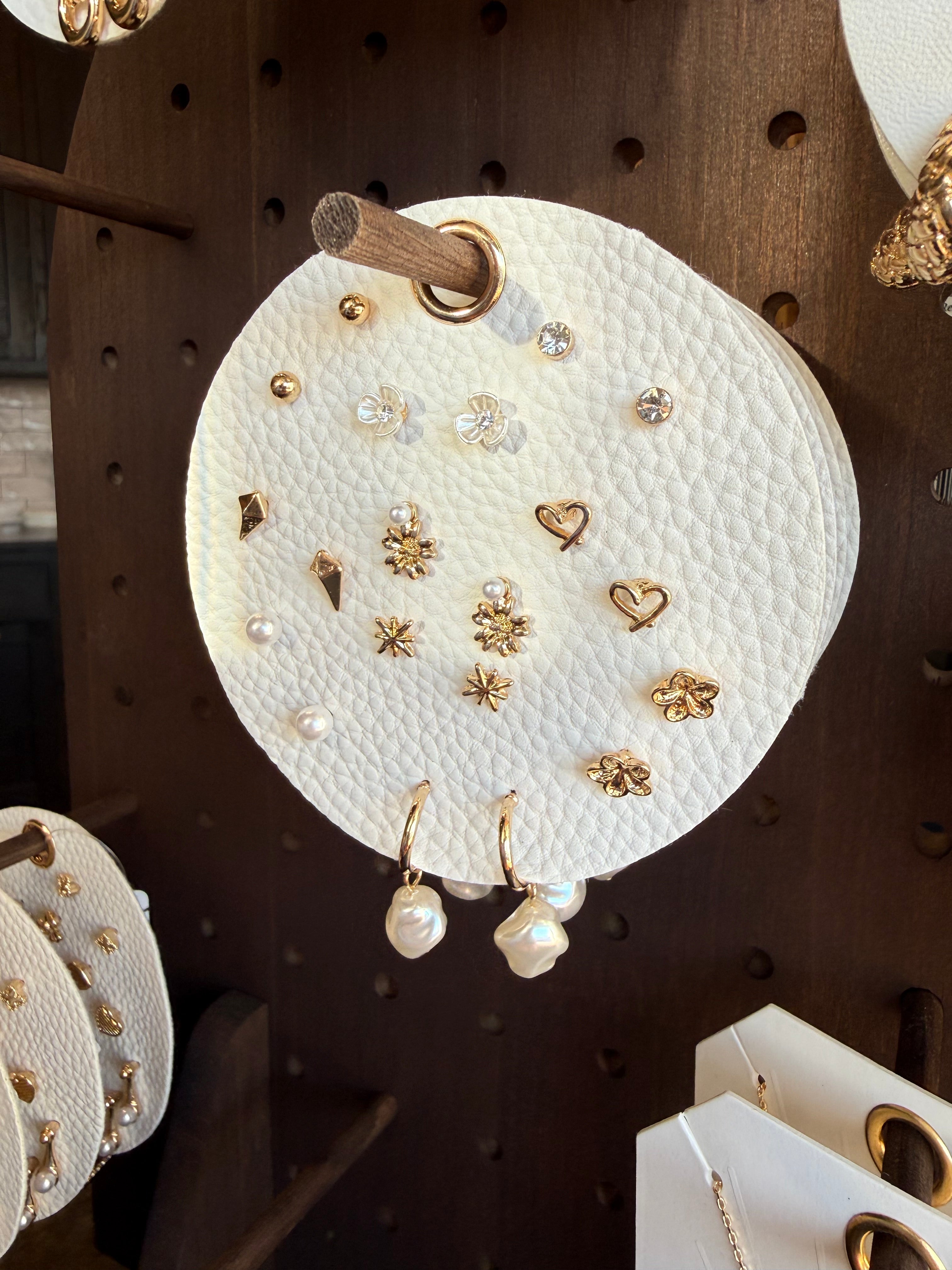 Florals and Pearls Set